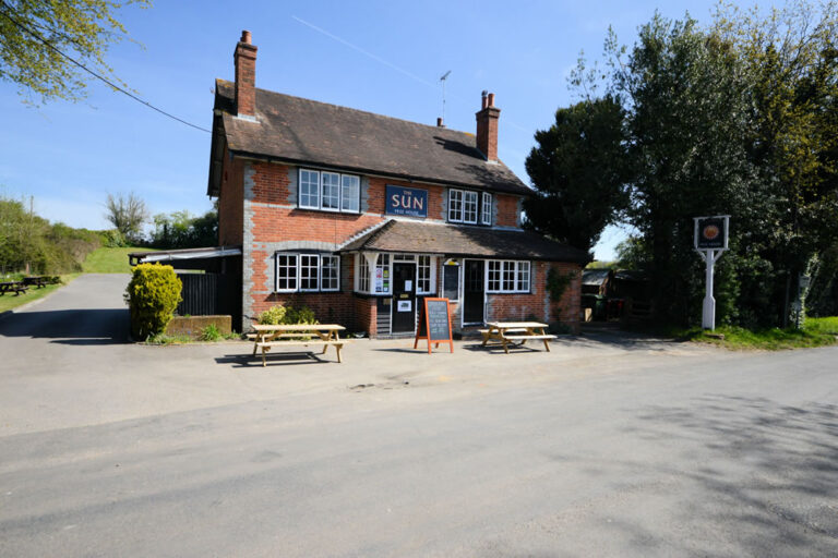 Contact The Sun Inn, Hill Bottom, Whitchurch - The Sun